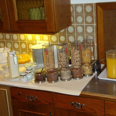 Hotel Garni Val-Sinestra Ишгъл Екстериор снимка