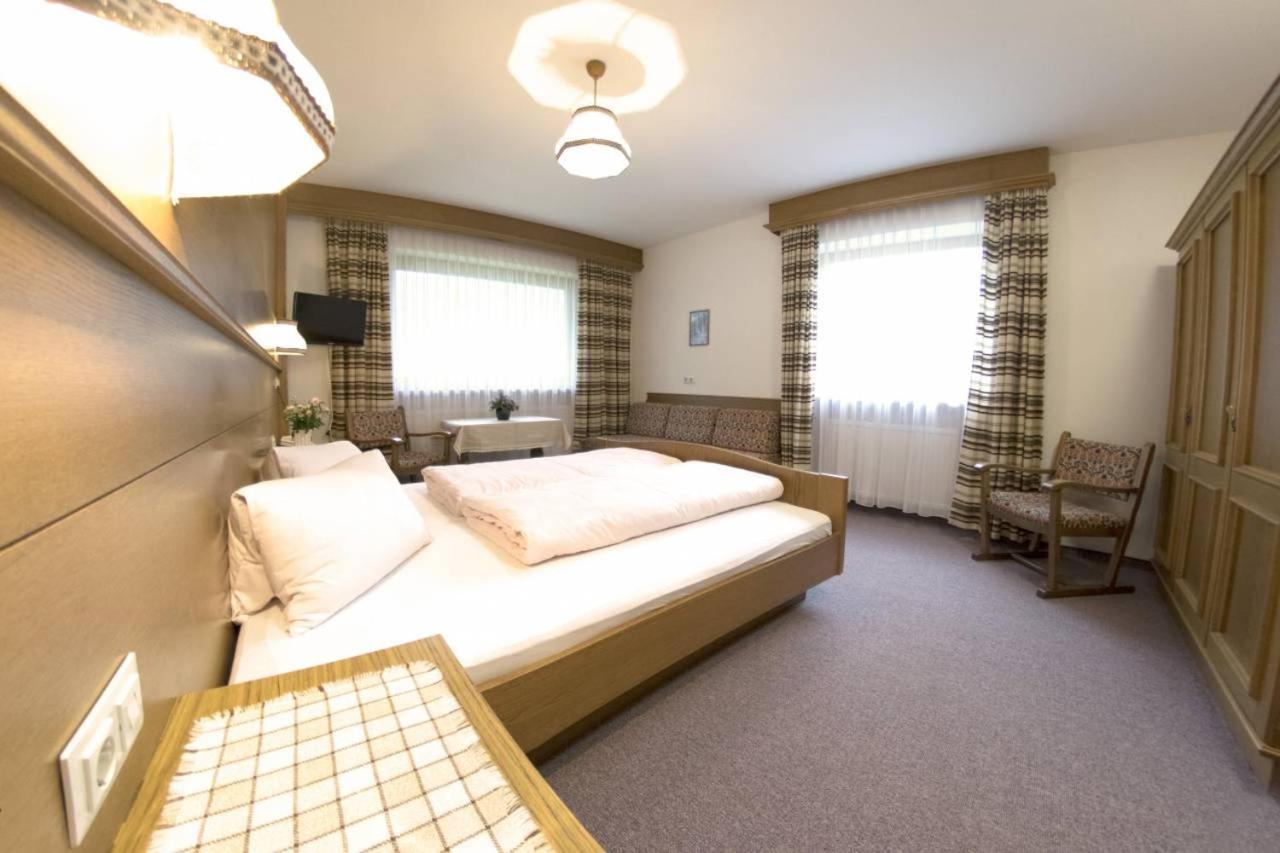 Hotel Garni Val-Sinestra Ишгъл Екстериор снимка
