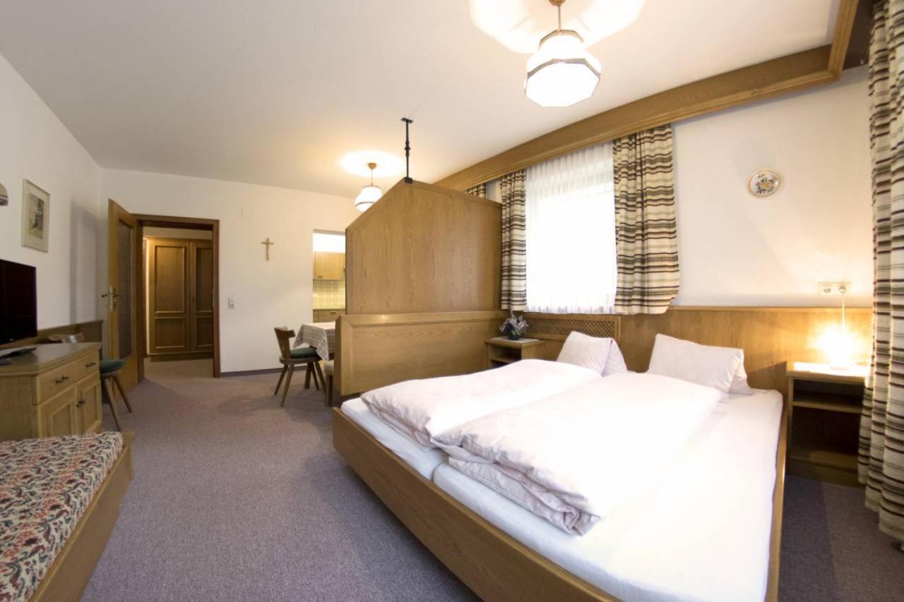 Hotel Garni Val-Sinestra Ишгъл Екстериор снимка