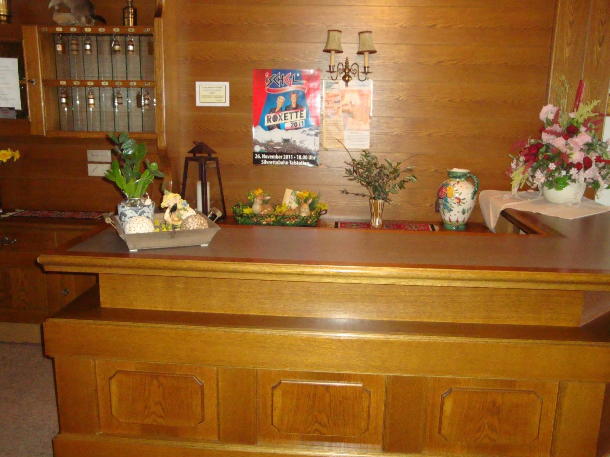 Hotel Garni Val-Sinestra Ишгъл Екстериор снимка